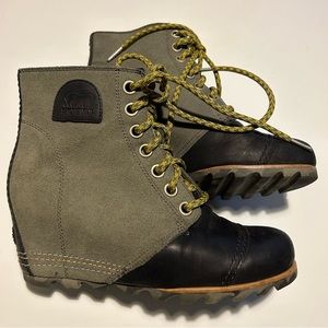 Sorel PDX Wedge Waterproof Ankle Boots Green Black